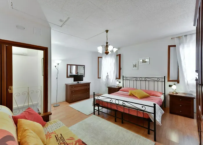 Bruna Holidays House *